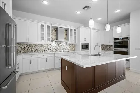 1286 SW 113th Way Pembroke Pines FL 33025