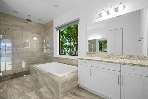 1286 SW 113th Way Pembroke Pines FL 33025