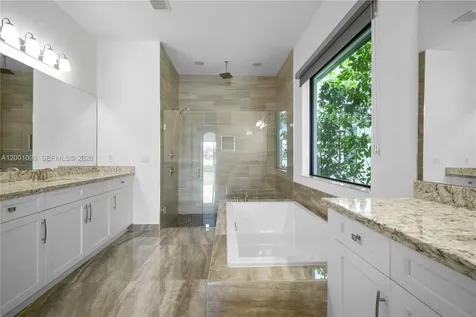 1286 SW 113th Way Pembroke Pines FL 33025