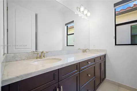 1286 SW 113th Way Pembroke Pines FL 33025
