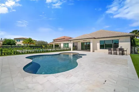 1286 SW 113th Way Pembroke Pines FL 33025