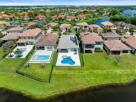1286 SW 113th Way Pembroke Pines FL 33025