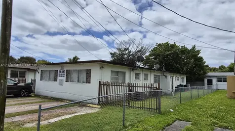 3180 NW 19th Avenue Miami FL 33142