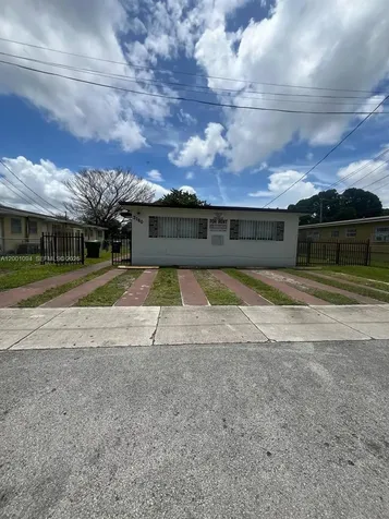3180 NW 19th Avenue Miami FL 33142