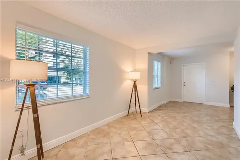 29 Santillane Avenue Coral Gables FL 33134