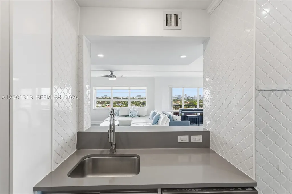 340 Sunset Drive Fort Lauderdale FL 33301
