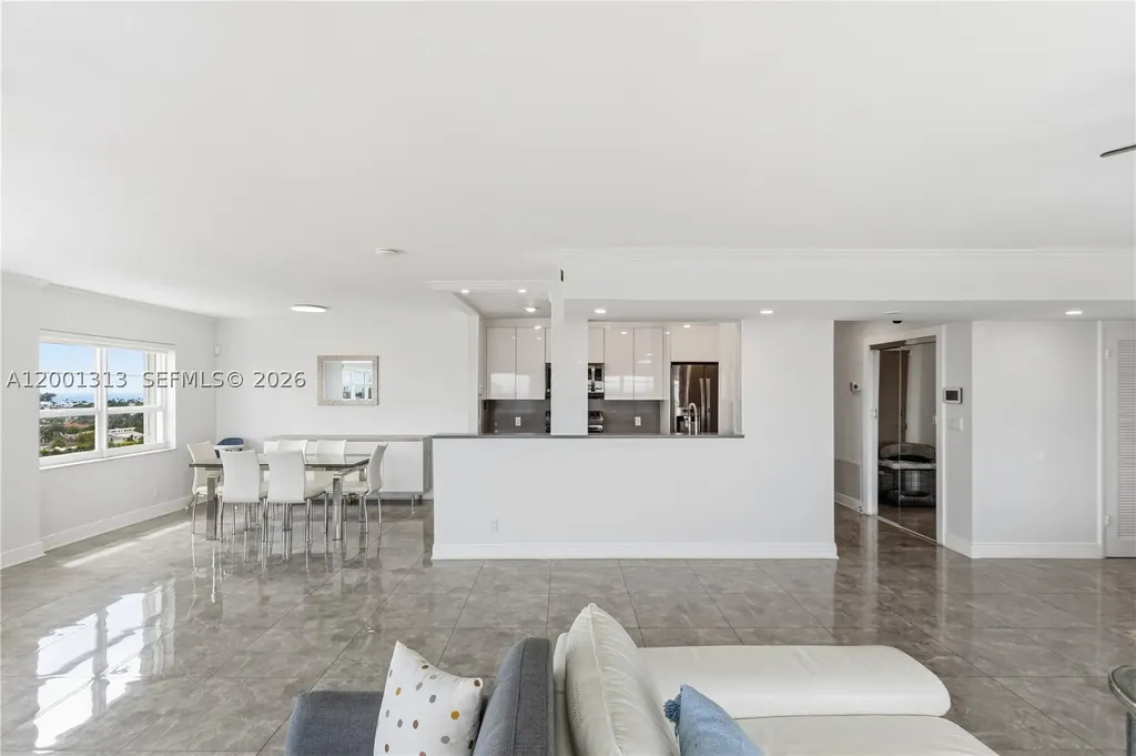 340 Sunset Drive Fort Lauderdale FL 33301