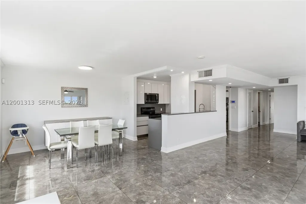 340 Sunset Drive Fort Lauderdale FL 33301