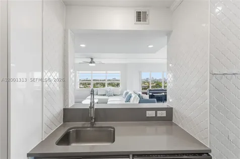340 Sunset Drive Fort Lauderdale FL 33301