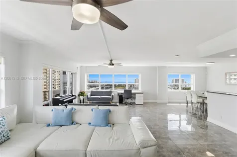 340 Sunset Drive Fort Lauderdale FL 33301