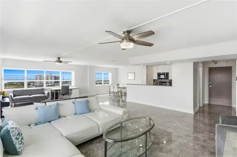 340 Sunset Drive Fort Lauderdale FL 33301