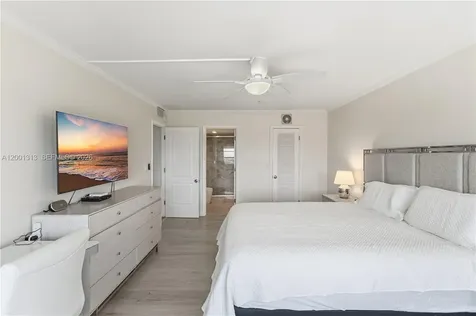 340 Sunset Drive Fort Lauderdale FL 33301