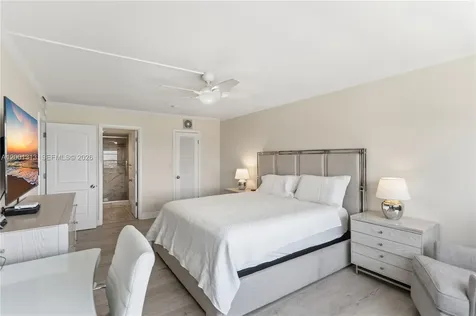 340 Sunset Drive Fort Lauderdale FL 33301