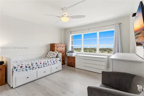 340 Sunset Drive Fort Lauderdale FL 33301