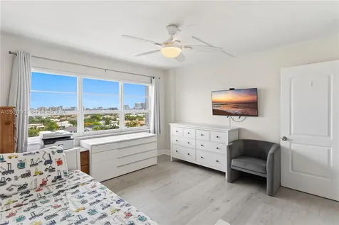 340 Sunset Drive Fort Lauderdale FL 33301