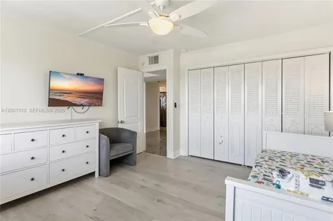 340 Sunset Drive Fort Lauderdale FL 33301