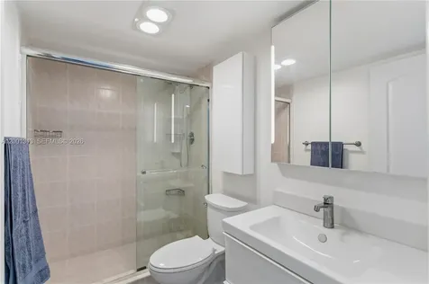 340 Sunset Drive Fort Lauderdale FL 33301
