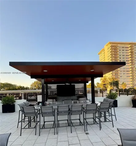340 Sunset Drive Fort Lauderdale FL 33301