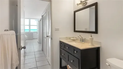 5601 Collins Avenue Miami Beach FL 33140
