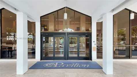 5601 Collins Avenue Miami Beach FL 33140
