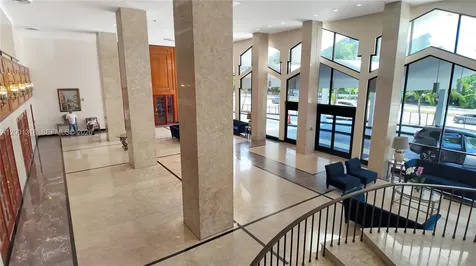 5601 Collins Avenue Miami Beach FL 33140