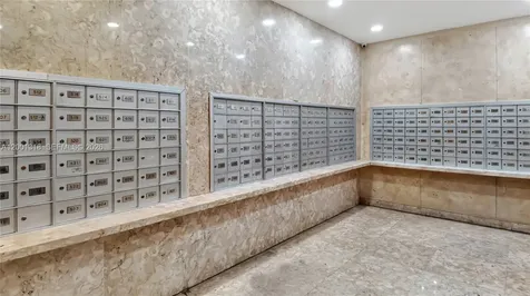 5601 Collins Avenue Miami Beach FL 33140