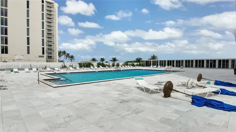 5601 Collins Avenue Miami Beach FL 33140