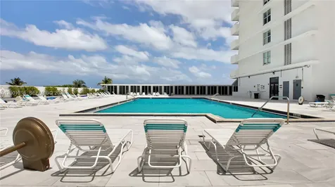 5601 Collins Avenue Miami Beach FL 33140