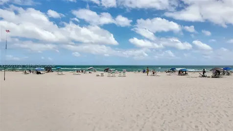 5601 Collins Avenue Miami Beach FL 33140