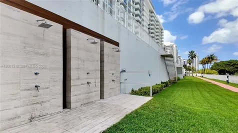 5601 Collins Avenue Miami Beach FL 33140