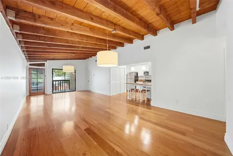 6704 SW 114th Place Miami FL 33173