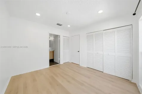 6704 SW 114th Place Miami FL 33173
