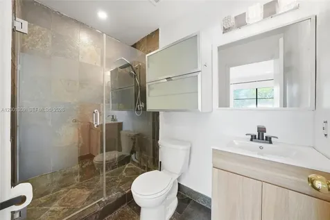 6704 SW 114th Place Miami FL 33173