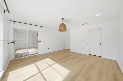 6704 SW 114th Place Miami FL 33173