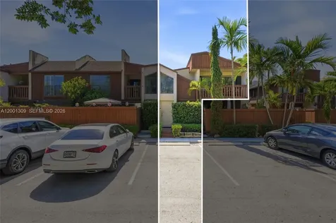 6704 SW 114th Place Miami FL 33173