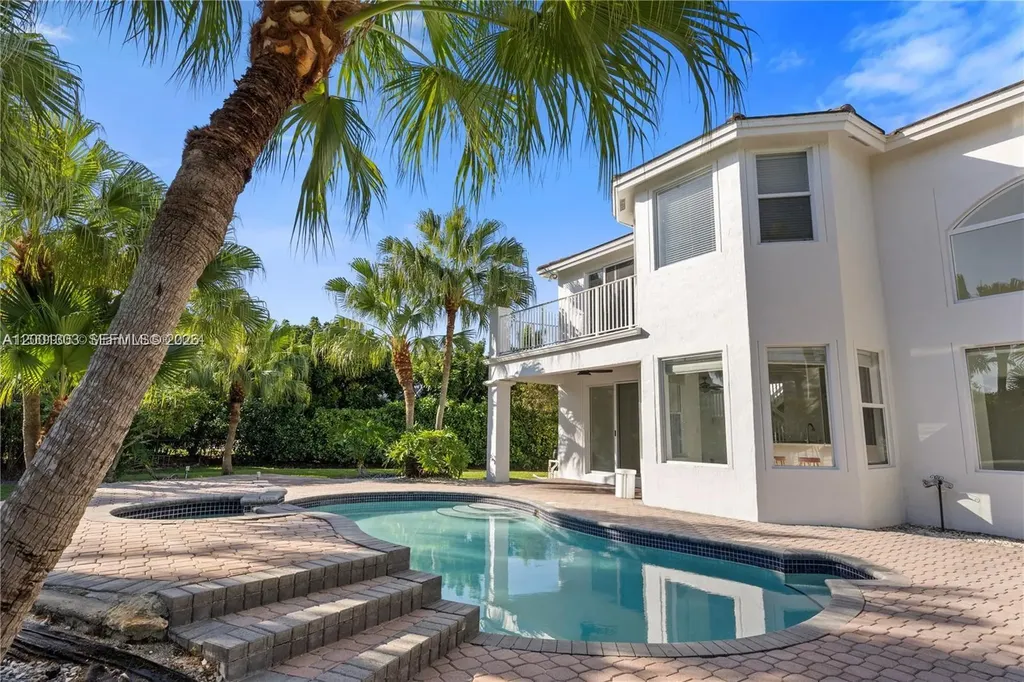 16449 SW 84th Place Palmetto Bay FL 33157