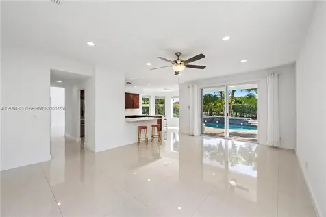 16449 SW 84th Place Palmetto Bay FL 33157