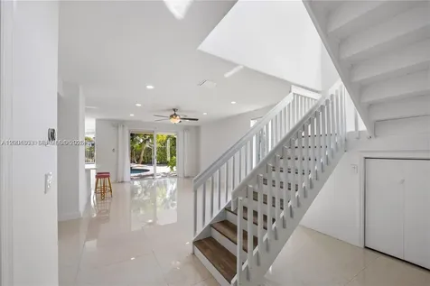 16449 SW 84th Place Palmetto Bay FL 33157