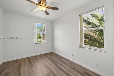 16449 SW 84th Place Palmetto Bay FL 33157