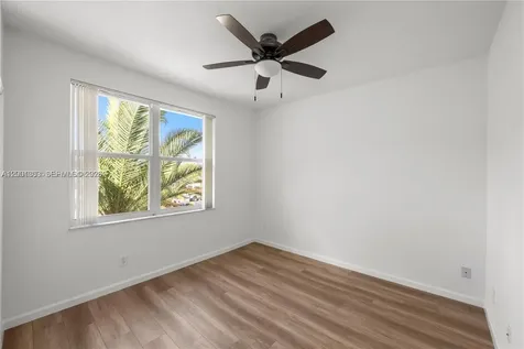 16449 SW 84th Place Palmetto Bay FL 33157