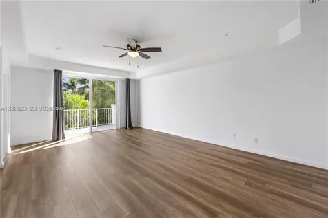 16449 SW 84th Place Palmetto Bay FL 33157