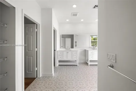 16449 SW 84th Place Palmetto Bay FL 33157