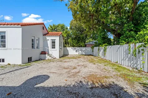 177 NE 47th Street Miami FL 33137