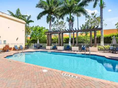10012 NW 7th Street Miami FL 33172