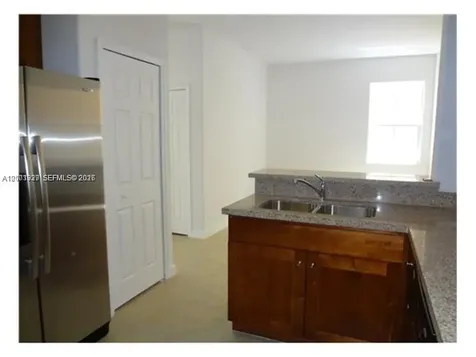 10012 NW 7th Street Miami FL 33172