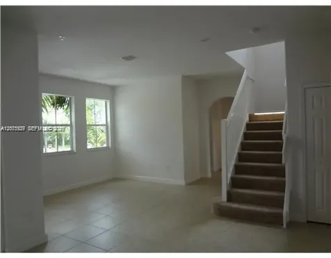 10012 NW 7th Street Miami FL 33172
