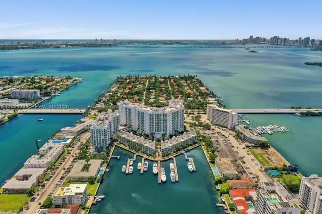 7900 Harbor Island Drive North Bay Village FL 33141