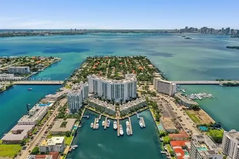 7900 Harbor Island Drive North Bay Village FL 33141