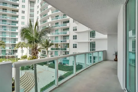 7900 Harbor Island Drive North Bay Village FL 33141