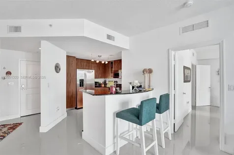 7900 Harbor Island Drive North Bay Village FL 33141